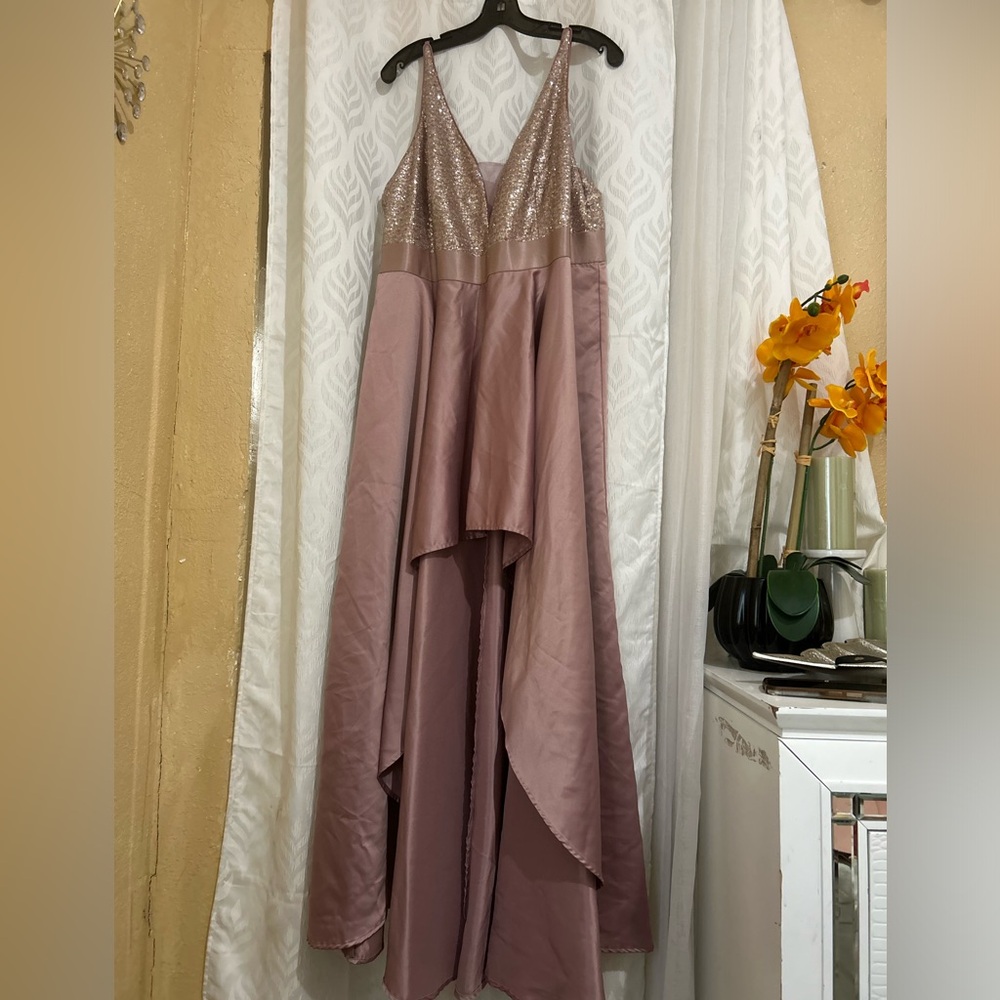 Beautiful dress for special occasions